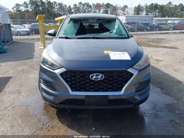 KM8J23A43KU923596 Hyundai TUCSON SE