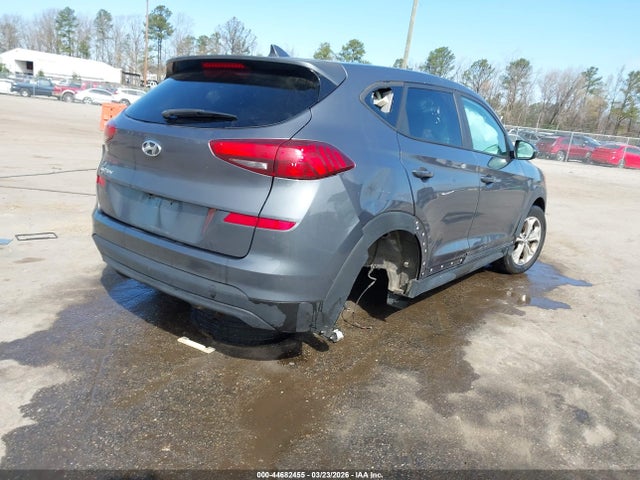KM8J23A43KU923596 Hyundai TUCSON SE