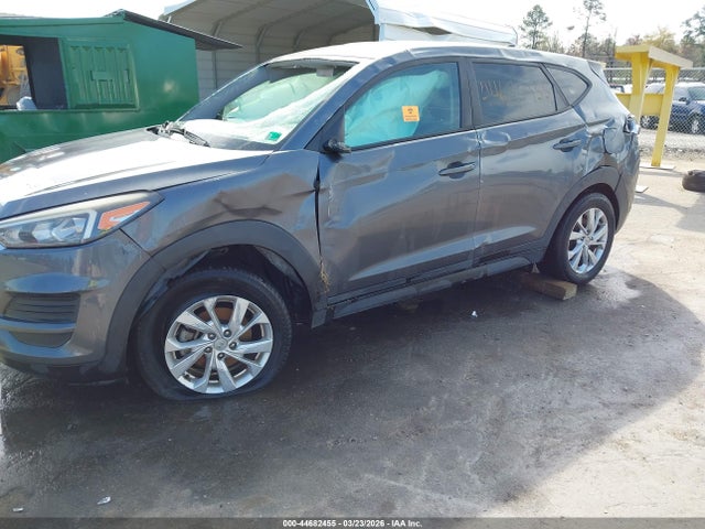 KM8J23A43KU923596 Hyundai TUCSON SE