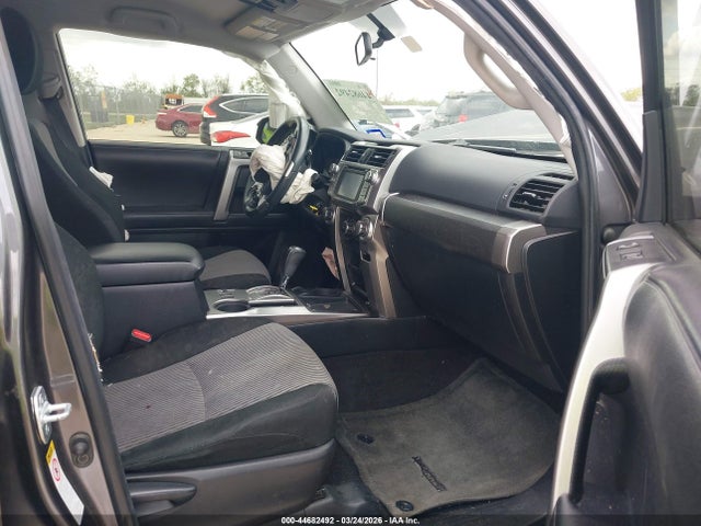 JTEZU5JR9G5142443 Toyota 4RUNNER SR5