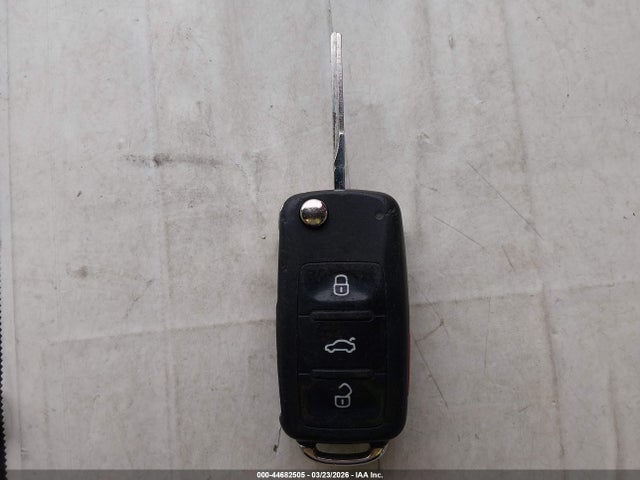 3VWD67AJ3GM373618 Volkswagen Jetta 1.4t Se