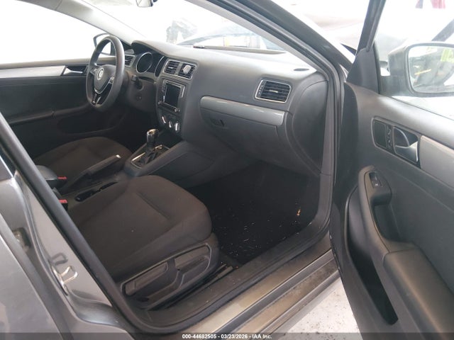 3VWD67AJ3GM373618 Volkswagen Jetta 1.4t Se