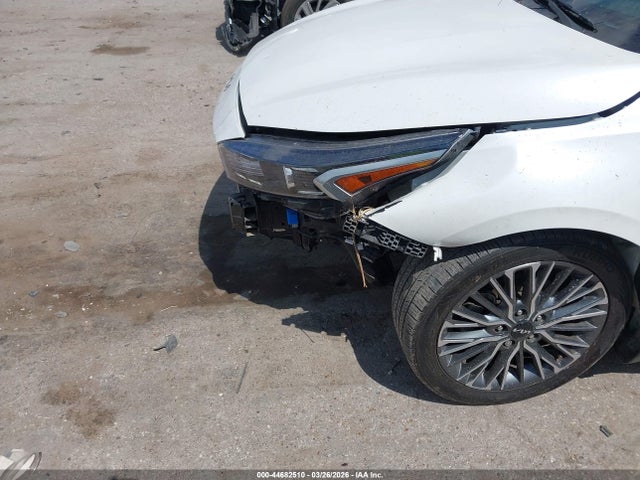 2023 Kia Forte Gt-line მანქანა იყიდება აუქციონზე, vin: 3KPF54AD9PE561755, აუქციონის ნომერი: 44682510