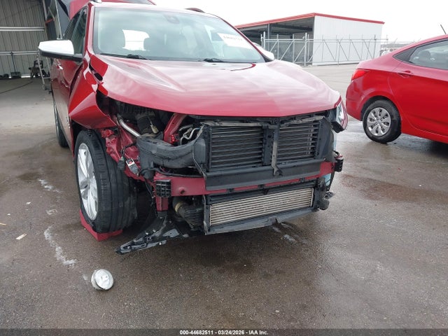 2GNAXVEV8J6229513 Chevrolet Equinox Premier