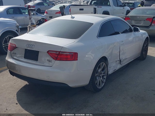 44682524 :رقم المزاد ، WAUCFAFR3CA014526 vin ، 2012 Audi A5 2.0t Premium مزاد بيع