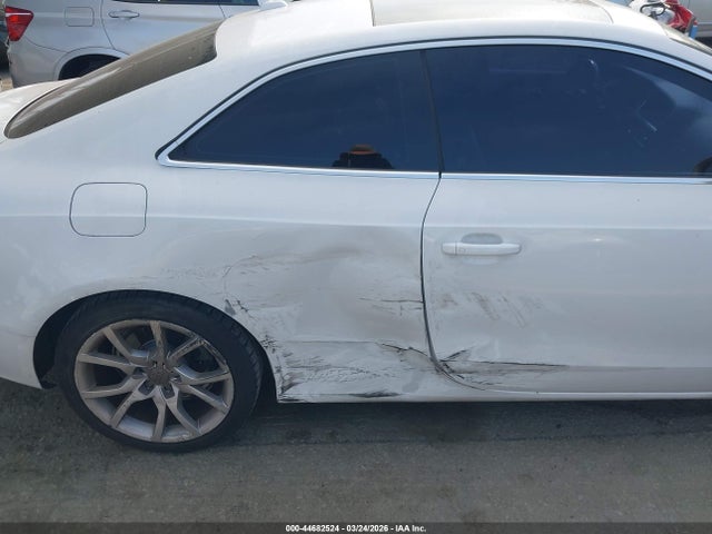 44682524 :رقم المزاد ، WAUCFAFR3CA014526 vin ، 2012 Audi A5 2.0t Premium مزاد بيع