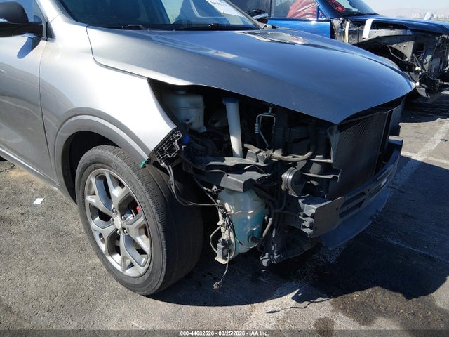 5XYPK4A59GG113623 KIA Sorento 3.3l Sx