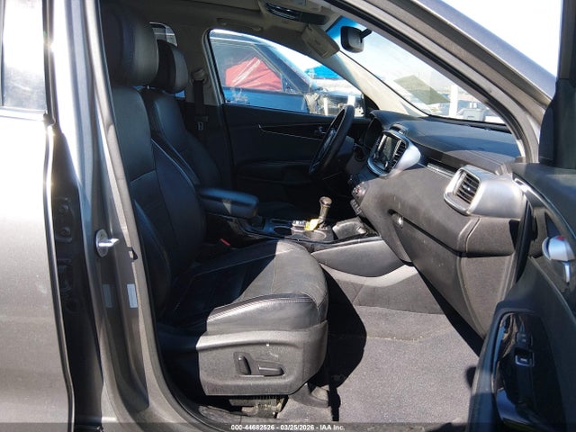 5XYPK4A59GG113623 KIA Sorento 3.3l Sx