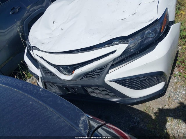 4T1G11AK8RU874891 Toyota CAMRY SE