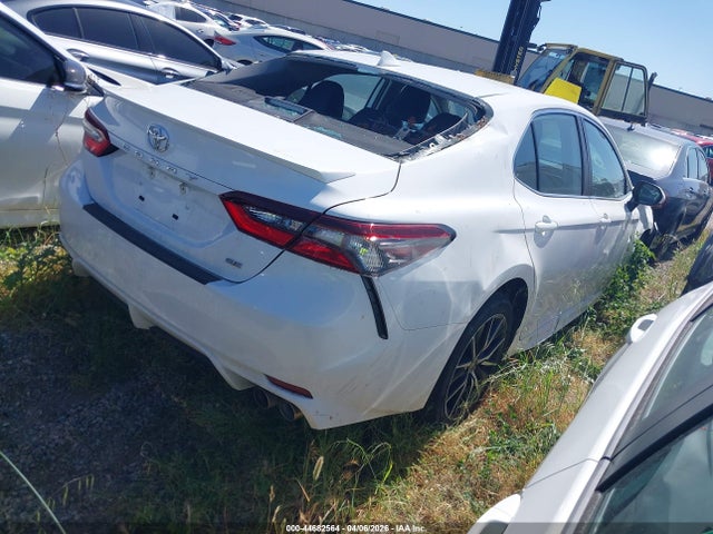 4T1G11AK8RU874891 Toyota CAMRY SE
