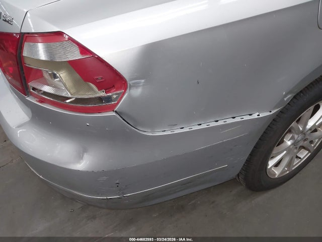 2013 VOLKSWAGEN PASSAT 1VWBN7A37DC038256 Photo 5