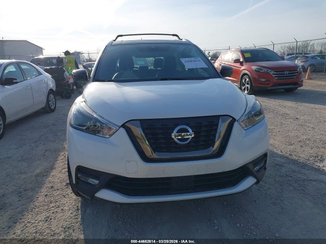 2020 Nissan Kicks Sr Xtronic Cvt მანქანა იყიდება აუქციონზე, vin: 3N1CP5DV3LL545888, აუქციონის ნომერი: 44682614