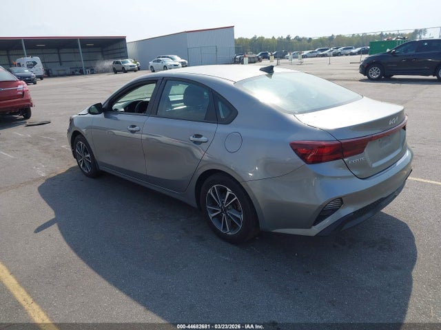 2023 Kia Forte Lxs მანქანა იყიდება აუქციონზე, vin: 3KPF24ADXPE633538, აუქციონის ნომერი: 44682681