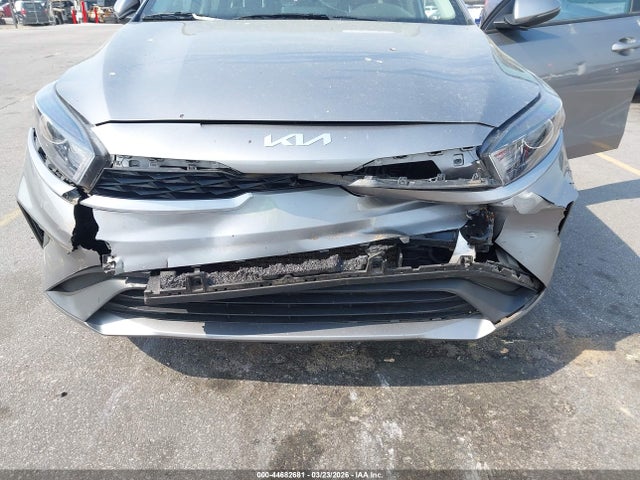 2023 Kia Forte Lxs მანქანა იყიდება აუქციონზე, vin: 3KPF24ADXPE633538, აუქციონის ნომერი: 44682681