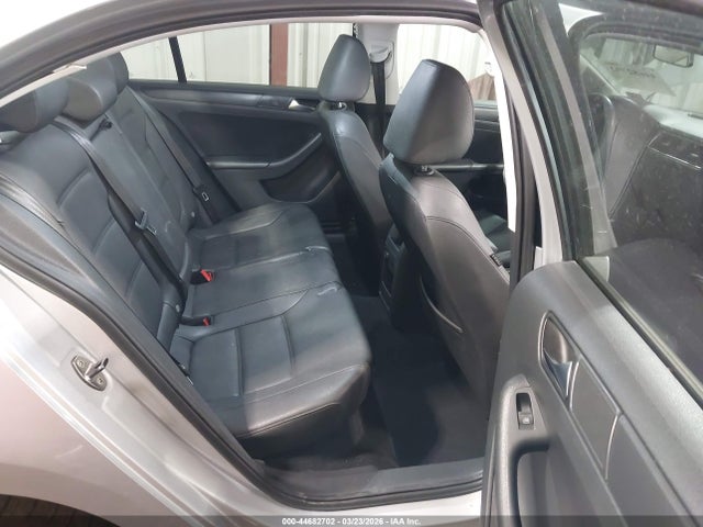 2011 Volkswagen Jetta 2.5l Se მანქანა იყიდება აუქციონზე, vin: 3VWDX7AJ3BM397472, აუქციონის ნომერი: 44682702