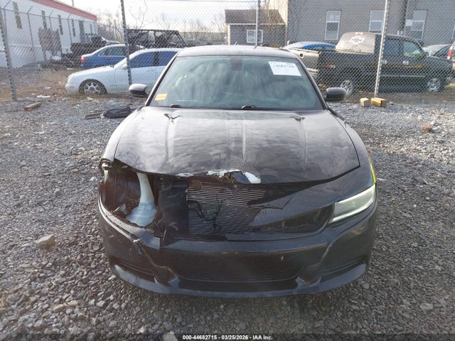 2015 Dodge Charger Sxt მანქანა იყიდება აუქციონზე, vin: 2C3CDXHG4FH824703, აუქციონის ნომერი: 44682715