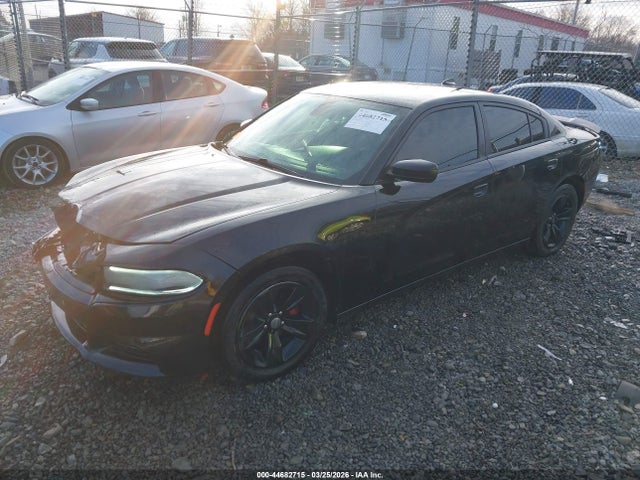 2015 Dodge Charger Sxt მანქანა იყიდება აუქციონზე, vin: 2C3CDXHG4FH824703, აუქციონის ნომერი: 44682715