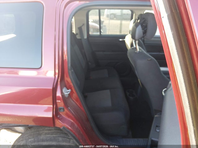 44682737 :رقم المزاد ، 1C4NJRBB8FD147805 vin ، 2015 Jeep Patriot Sport مزاد بيع