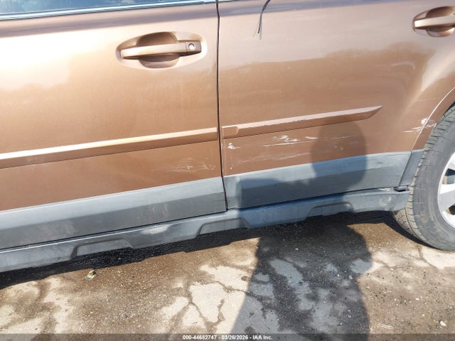 Продаж на аукціоні авто 2011 Subaru Outback 3.6r Limited, vin: 4S4BRDLC9B2431841, номер лоту: 44682747