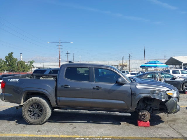 5TFAX5GN2LX165557 Toyota Tacoma Sr