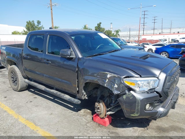 5TFAX5GN2LX165557 Toyota Tacoma Sr