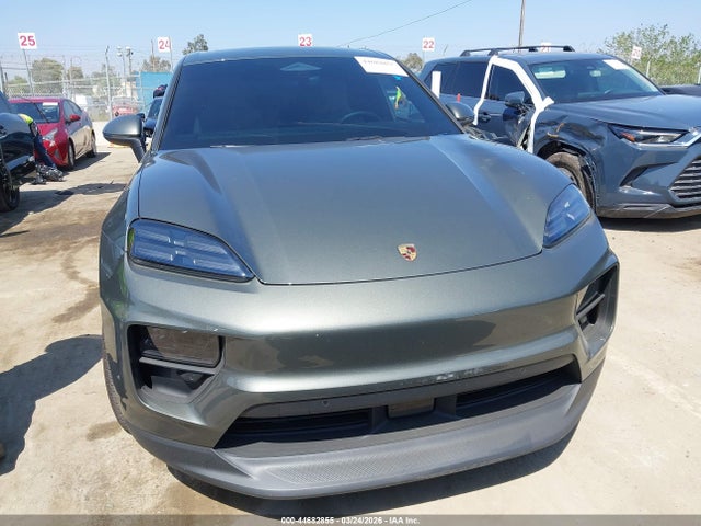 WP1AD2XA5SL077687 Porsche Macan Electric