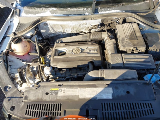 44682863 :رقم المزاد ، WVGSV7AX1HK028822 vin ، 2017 Volkswagen Tiguan 2.0t Wolfsburg Edition مزاد بيع