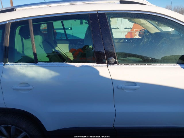 44682863 :رقم المزاد ، WVGSV7AX1HK028822 vin ، 2017 Volkswagen Tiguan 2.0t Wolfsburg Edition مزاد بيع