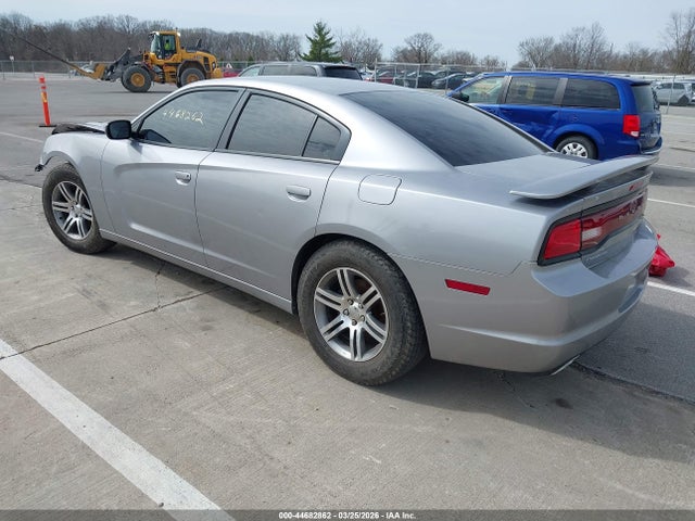 44682862 :رقم المزاد ، 2C3CDXBG4DH639492 vin ، 2013 Dodge Charger Se مزاد بيع