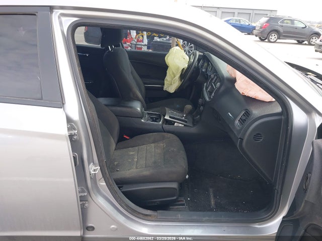 44682862 :رقم المزاد ، 2C3CDXBG4DH639492 vin ، 2013 Dodge Charger Se مزاد بيع