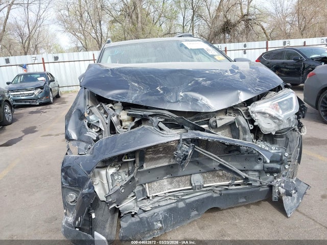 Toyota Rav4 Xle 2018 JTMRFREV2JJ252780 Image 16