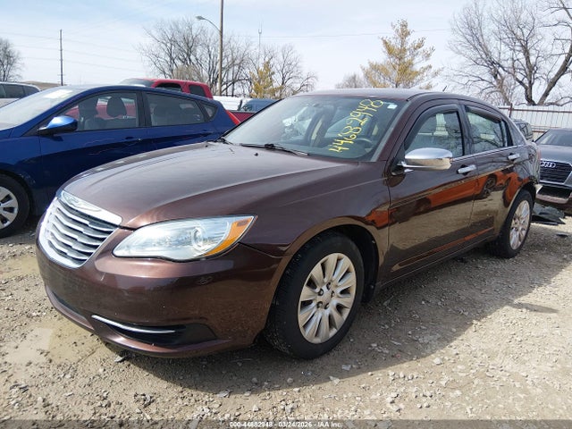 Продажа на аукционе авто 2013 Chrysler 200 Lx, vin: 1C3CCBAG0DN723386, номер лота: 44682948