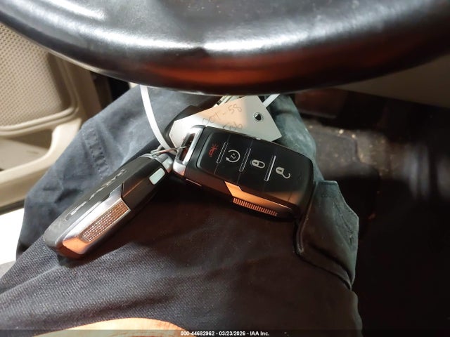 2019 RAM 1500 1C6SRFFT1KN749759 Photo 10