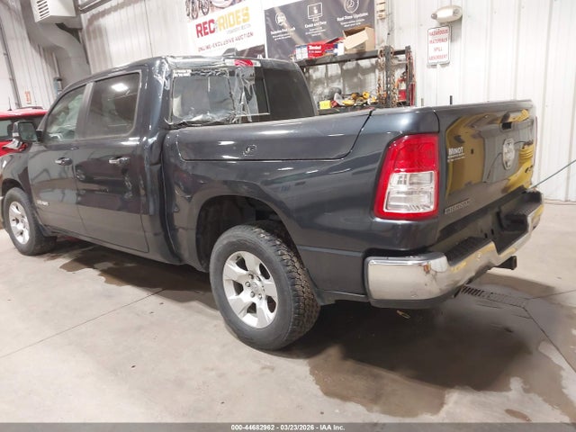 2019 RAM 1500 1C6SRFFT1KN749759 Photo 2