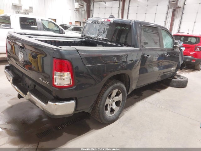 2019 RAM 1500 1C6SRFFT1KN749759 Photo 3