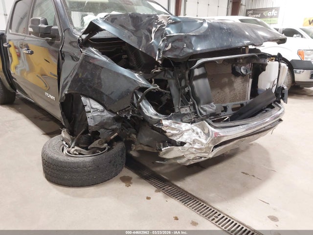 2019 RAM 1500 1C6SRFFT1KN749759 Photo 5