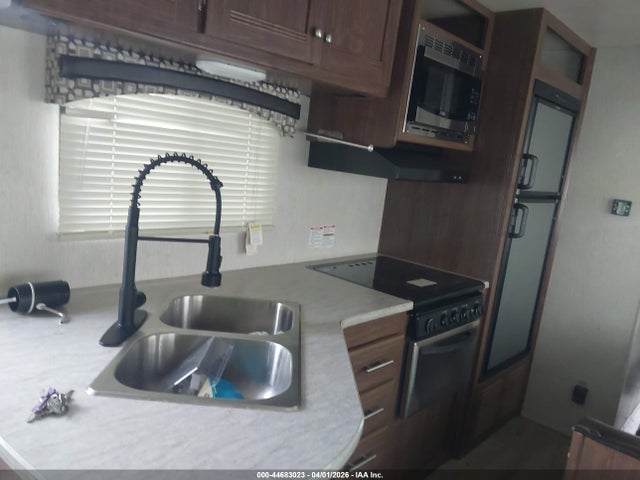 Prowler Lynx 2018 5SFPB3623JE382433 Image 14