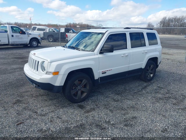 44683039 :رقم المزاد ، 1C4NJRBB6HD205459 vin ، 2017 Jeep Patriot 75th Anniversary Edition 4x4 مزاد بيع