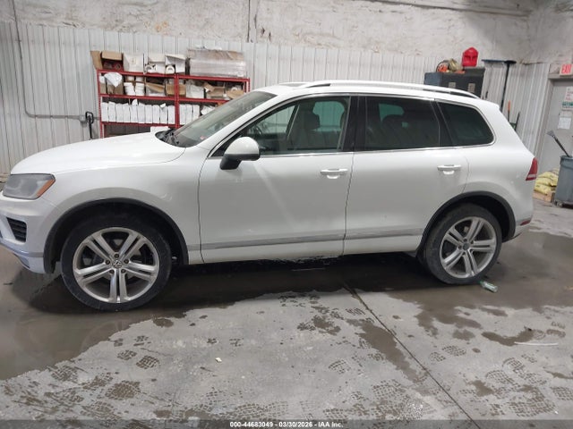 44683049 :رقم المزاد ، WVGEF9BPXGD011685 vin ، 2016 Volkswagen Touareg Vr6 Executive مزاد بيع
