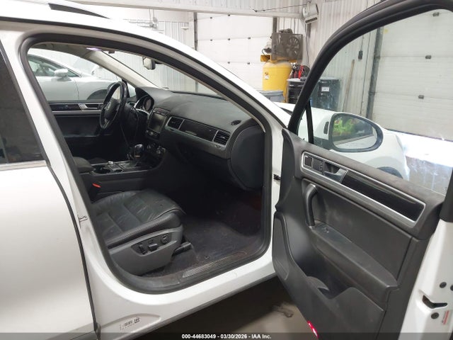 44683049 :رقم المزاد ، WVGEF9BPXGD011685 vin ، 2016 Volkswagen Touareg Vr6 Executive مزاد بيع