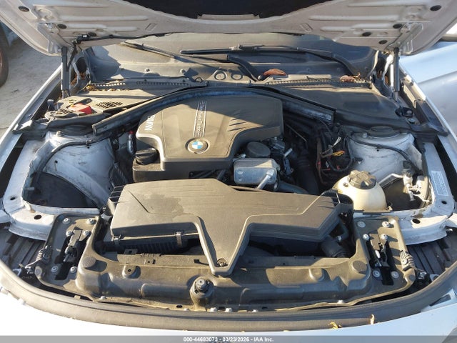 44683073 :رقم المزاد ، WBA3A5C5XDF603553 vin ، 2013 Bmw 328i مزاد بيع