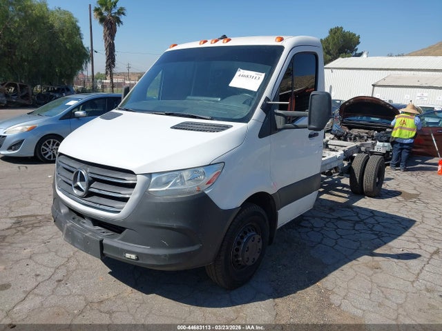 44683113 :رقم المزاد ، WDAPF4CD9KN023319 vin ، 2019 Mercedes-benz Sprinter 4500 Standard Roof V6 مزاد بيع