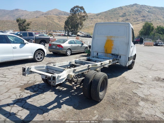 44683113 :رقم المزاد ، WDAPF4CD9KN023319 vin ، 2019 Mercedes-benz Sprinter 4500 Standard Roof V6 مزاد بيع