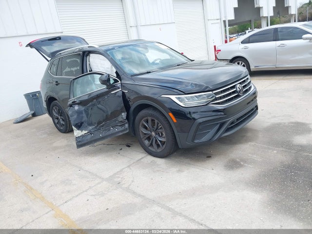 2022 VOLKSWAGEN TIGUAN 3VV3B7AX5NM055528