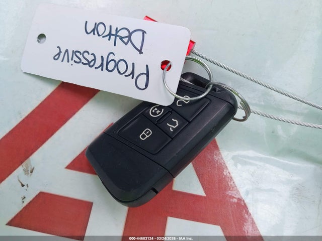 2022 VOLKSWAGEN TIGUAN 3VV3B7AX5NM055528 Photo 10