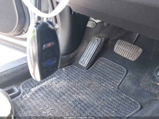 2017 Subaru Forester 2.5i Touring მანქანა იყიდება აუქციონზე, vin: JF2SJATCXHH413110, აუქციონის ნომერი: 44683133