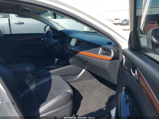 2017 Kia Cadenza Premium მანქანა იყიდება აუქციონზე, vin: KNALC4J12H5090427, აუქციონის ნომერი: 44683139
