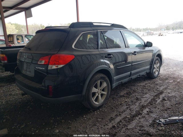 2013 Subaru Outback 2.5i Premium მანქანა იყიდება აუქციონზე, vin: 4S4BRCGC4D3284622, აუქციონის ნომერი: 44683148