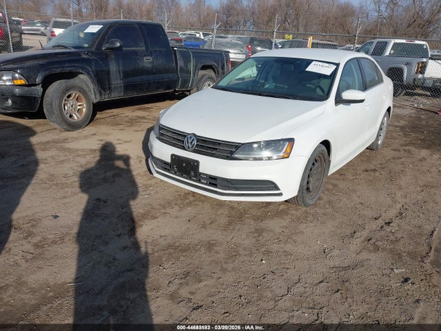 2017 Volkswagen Jetta 1.4t S მანქანა იყიდება აუქციონზე, vin: 3VW2B7AJ1HM277880, აუქციონის ნომერი: 44683183