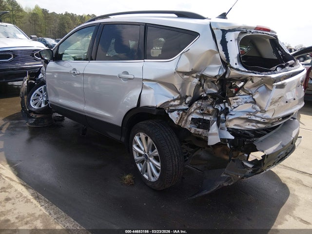 44683186 :رقم المزاد ، 1FMCU0HDXKUA81038 vin ، 2019 Ford Escape Sel مزاد بيع